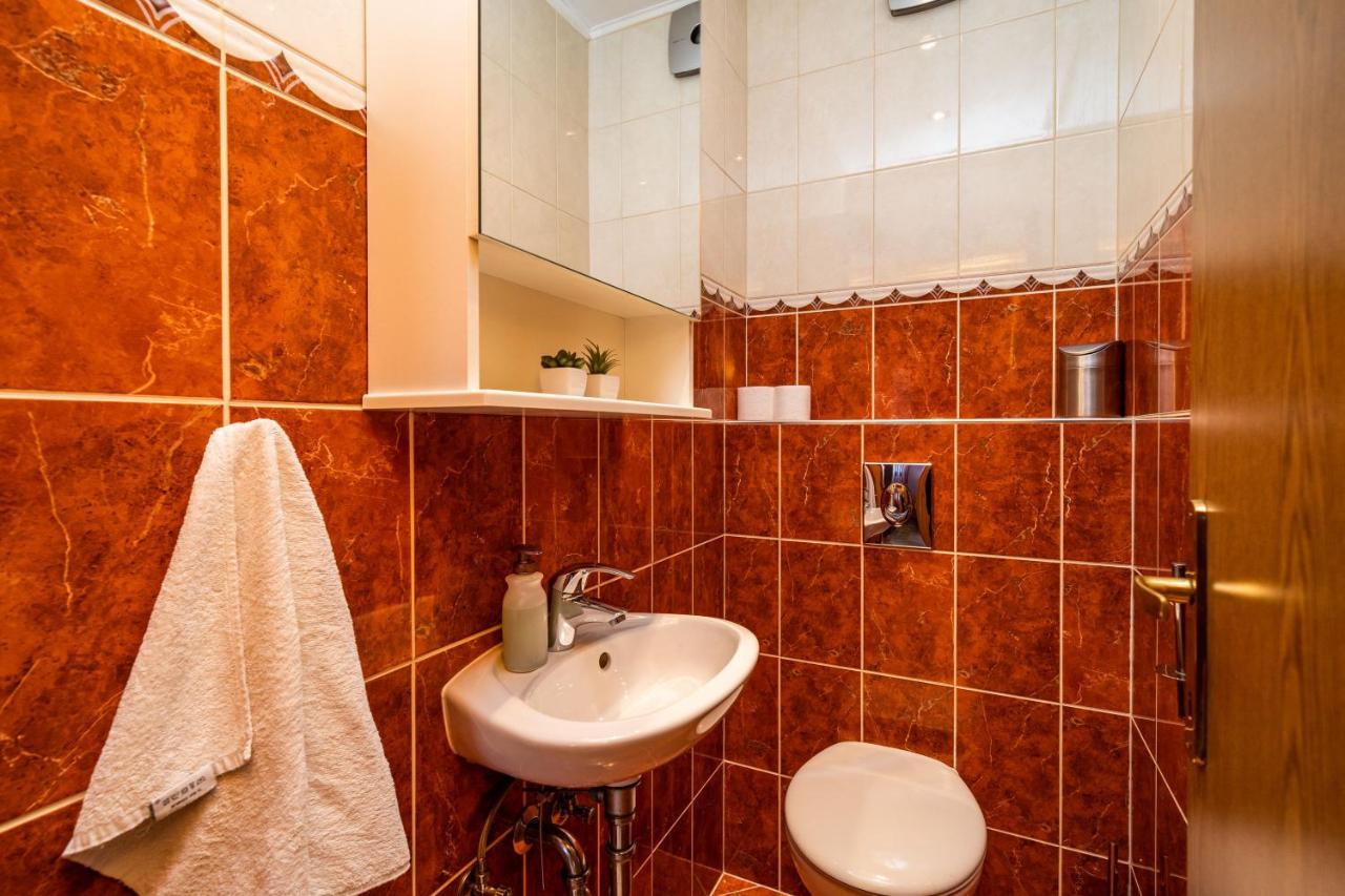 Spacious Three Bedroom Apartment Дубровник Екстер'єр фото