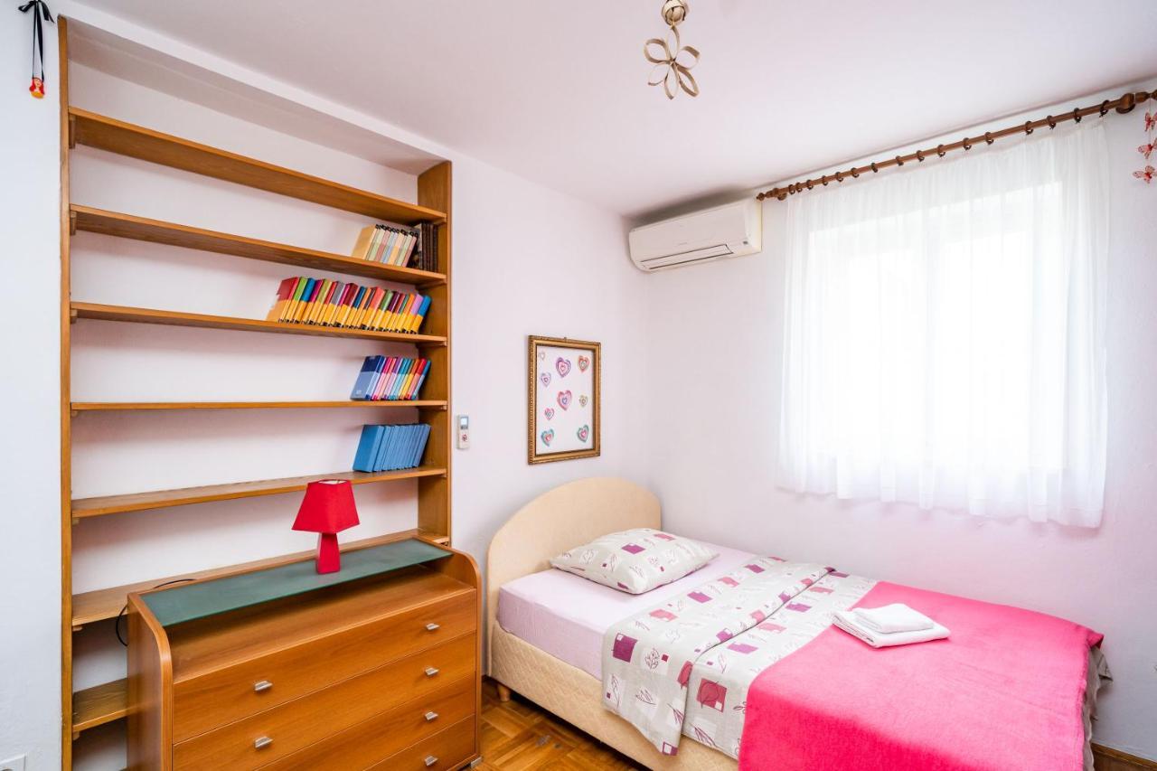 Spacious Three Bedroom Apartment Дубровник Екстер'єр фото
